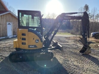 2021 John Deere 35G Equipment Image0