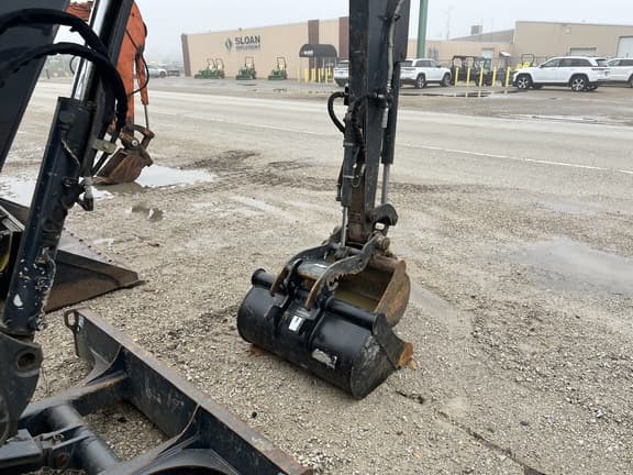 Image of John Deere 35G equipment image 3