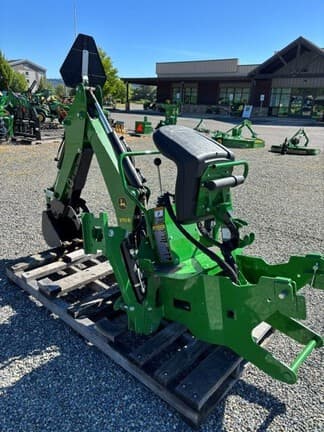 Image of John Deere 370B equipment image 3