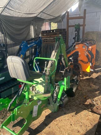 Image of John Deere 370B equipment image 1