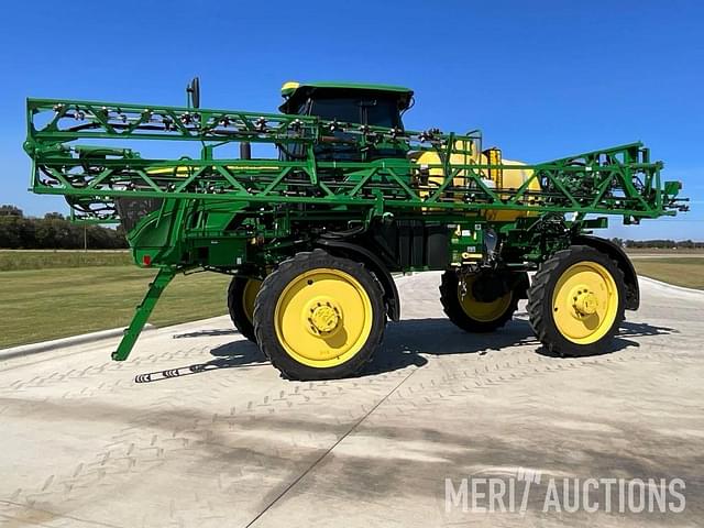 Image of John Deere R4023 equipment image 1