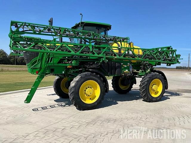 Image of John Deere R4023 equipment image 1