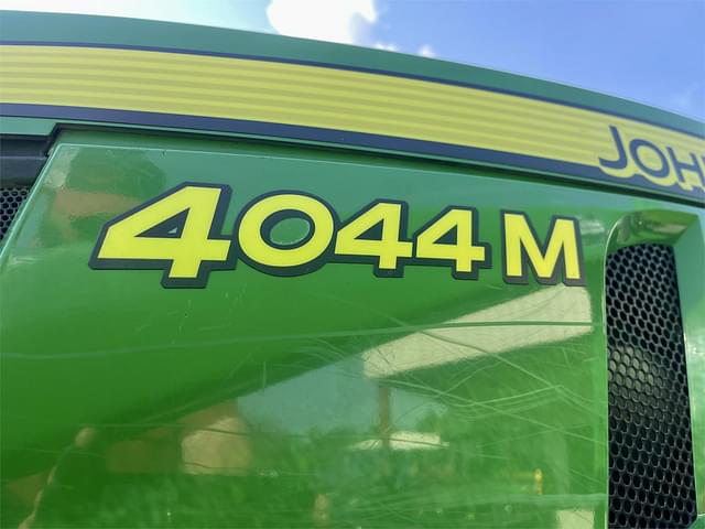 Image of John Deere 4044M equipment image 3