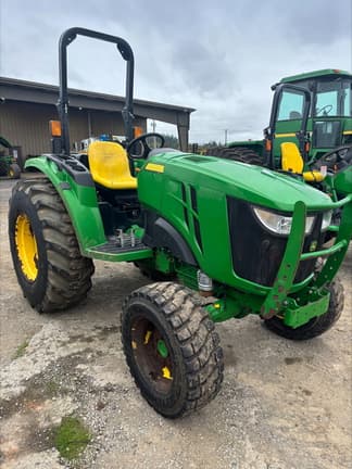 Image of John Deere 4044M equipment image 4