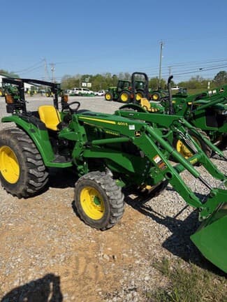 Image of John Deere 4044M equipment image 4