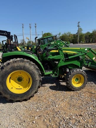 Image of John Deere 4044M equipment image 3