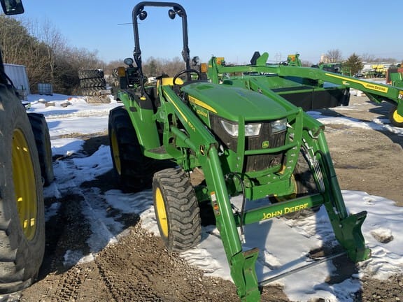 Main image John Deere 4044M