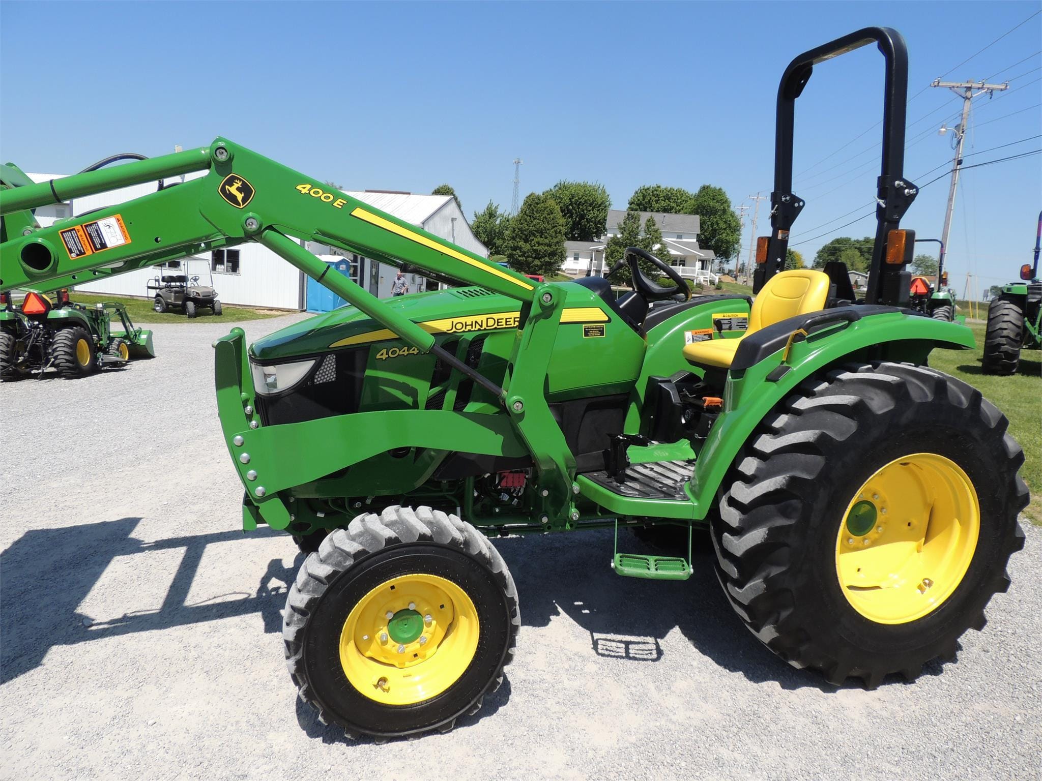 2021 John Deere 4044M Equipment Image0