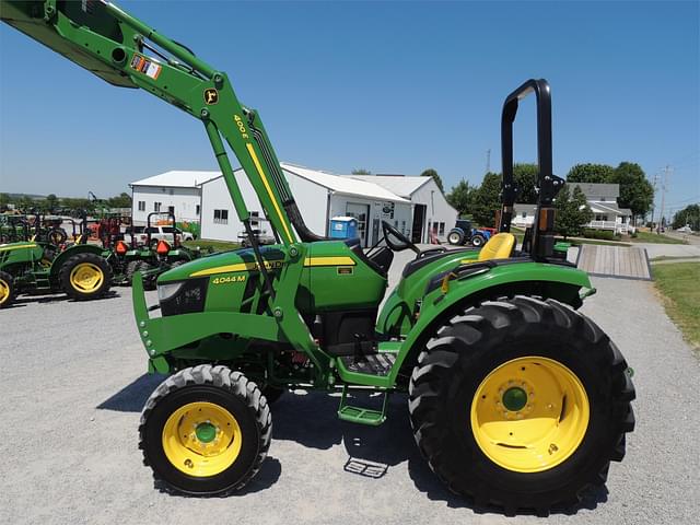 Image of John Deere 4044M equipment image 2