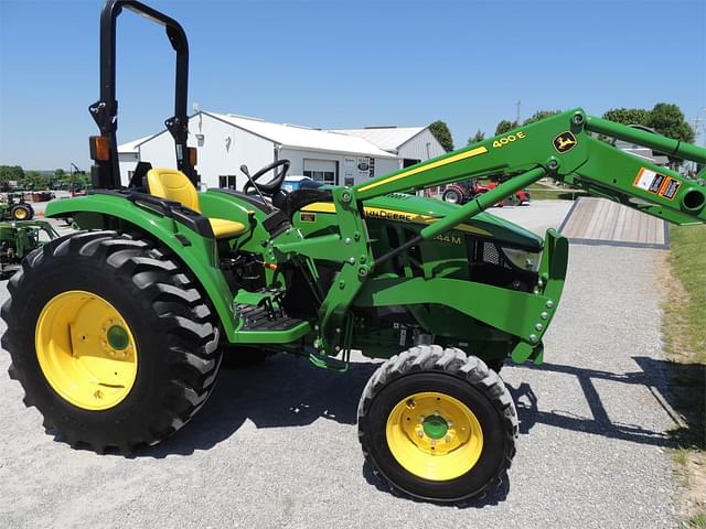 Image of John Deere 4044M equipment image 3