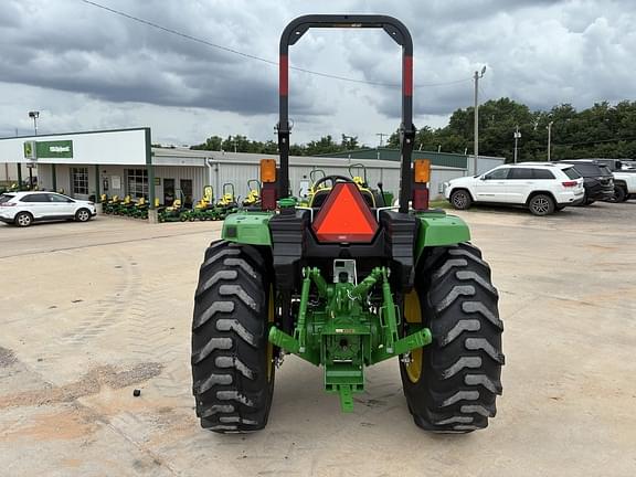 Image of John Deere 4044M equipment image 3