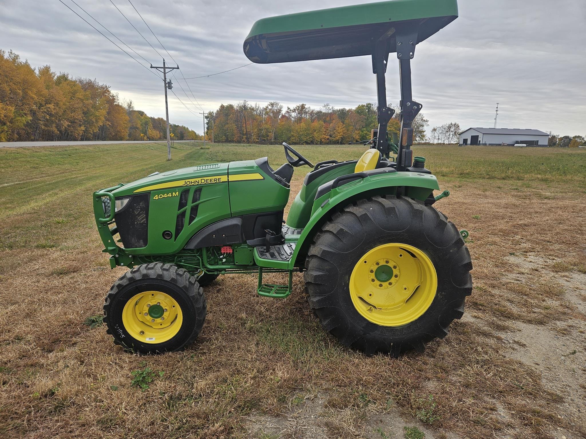 Main image John Deere 4044M