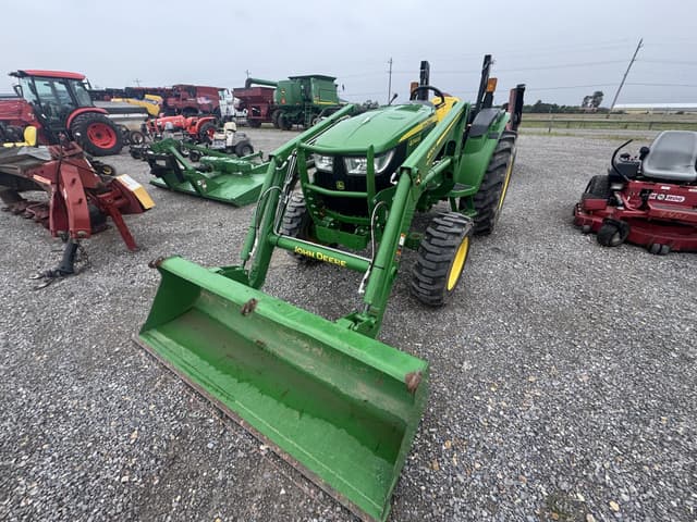 Image of John Deere 4044M equipment image 2
