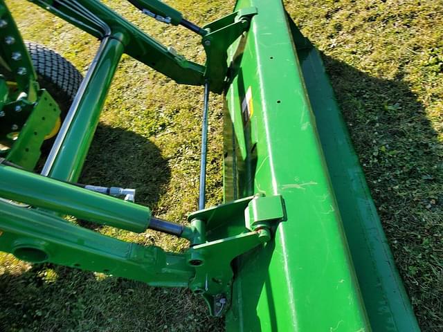 Image of John Deere 4044M equipment image 3