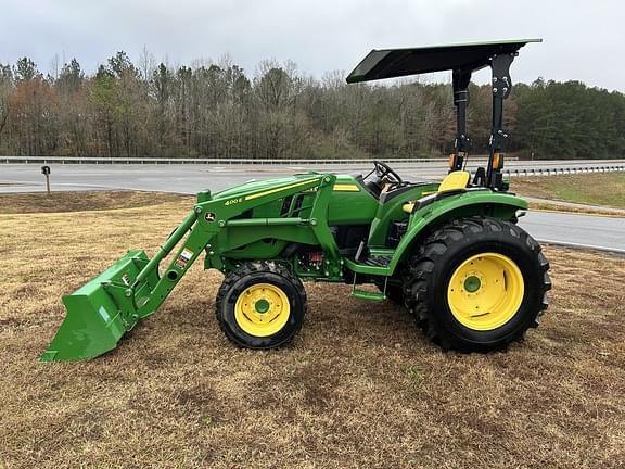 Image of John Deere 4044M equipment image 4