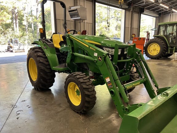 Main image John Deere 4044M