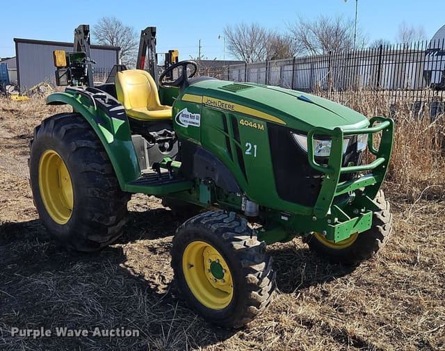 Image of John Deere 4044M equipment image 2