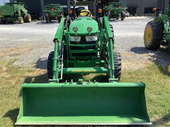 Image of John Deere 4044R equipment image 3