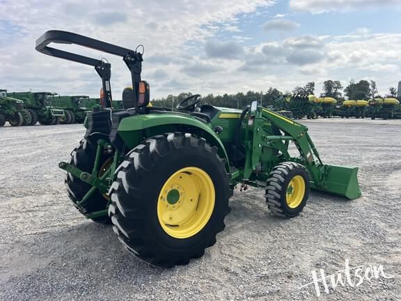 Image of John Deere 4044R equipment image 3