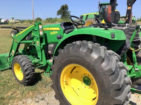 Image of John Deere 4044R equipment image 2
