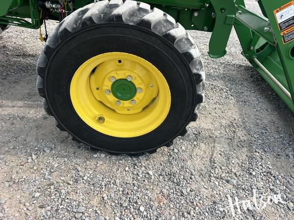 Image of John Deere 4044R equipment image 4