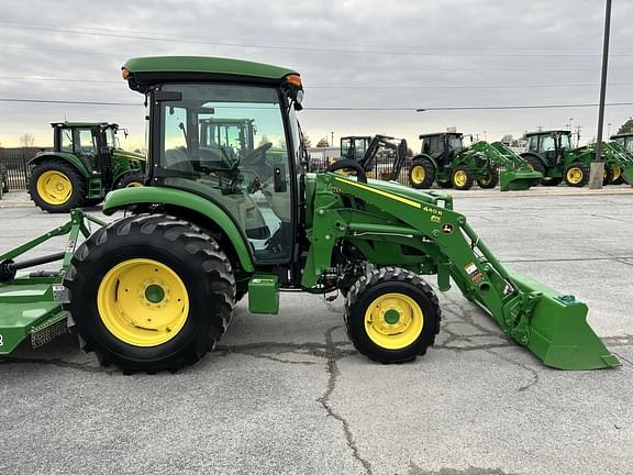 Image of John Deere 4044R equipment image 4