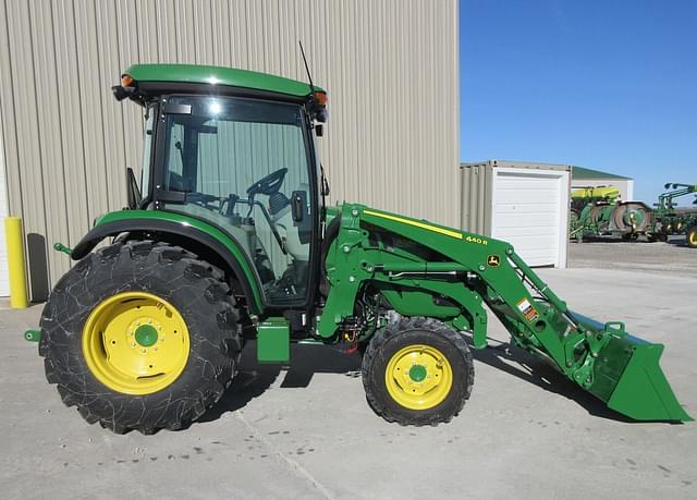 Image of John Deere 4044R equipment image 3