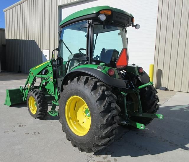 Image of John Deere 4044R equipment image 2