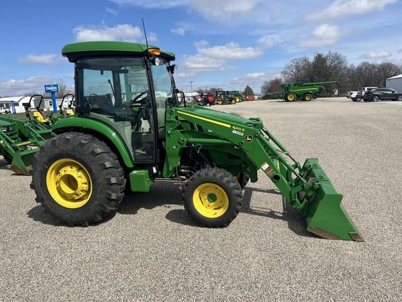 Main image John Deere 4044R