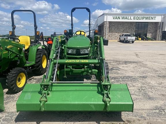 Image of John Deere 4044R equipment image 3