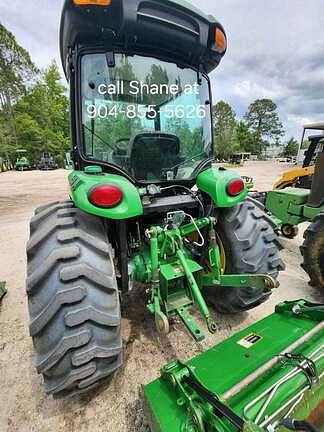 Image of John Deere 4044R equipment image 4