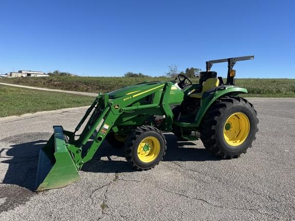 Image of John Deere 4052M Primary image