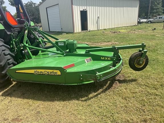 Image of John Deere 4052M equipment image 4