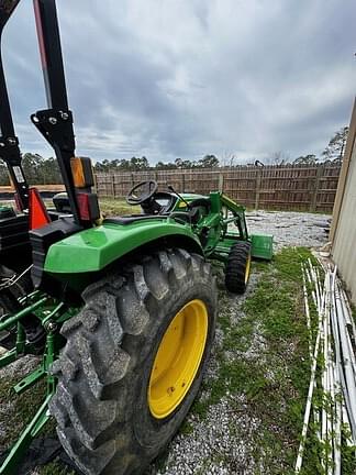 Image of John Deere 4052M equipment image 1