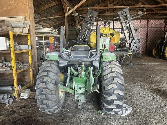 Image of John Deere 4052M equipment image 3