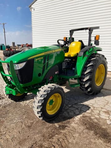 Main image John Deere 4052M
