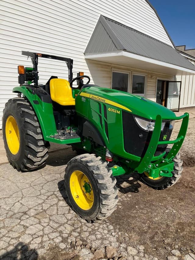 Image of John Deere 4052M equipment image 1