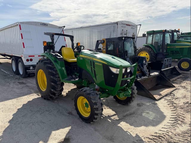 Image of John Deere 4052M equipment image 2
