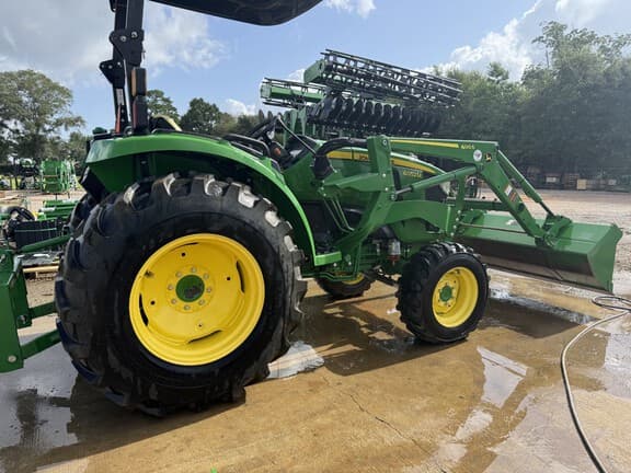 Image of John Deere 4052M equipment image 1