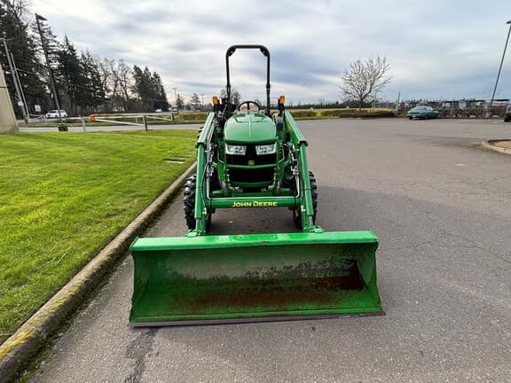 Image of John Deere 4052M equipment image 3