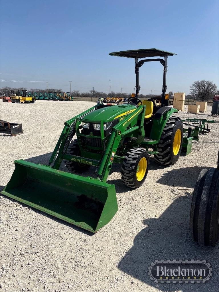 2021 John Deere 4052M Equipment Image0