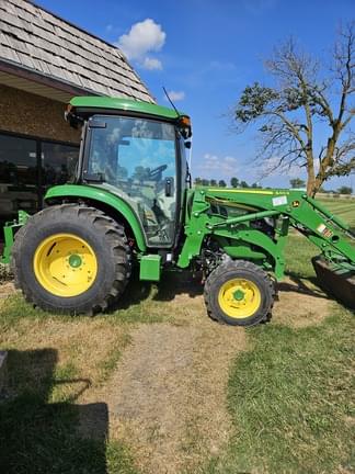 Image of John Deere 4052R equipment image 3