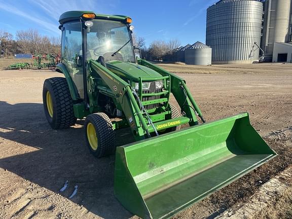 Image of John Deere 4052R Primary image