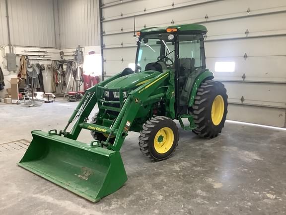 Image of John Deere 4052R equipment image 2