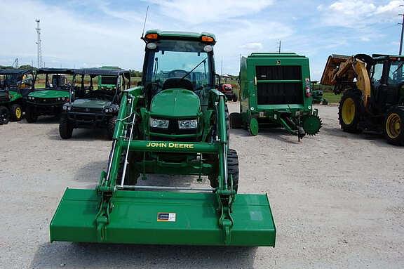 Image of John Deere 4052R equipment image 1