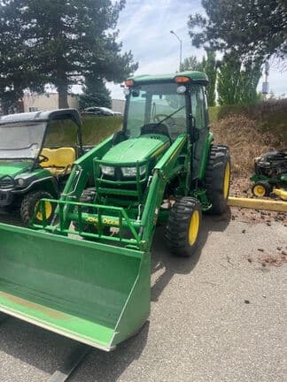 Image of John Deere 4052R equipment image 2