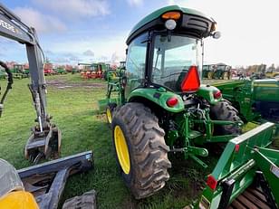 Main image John Deere 4052R 1