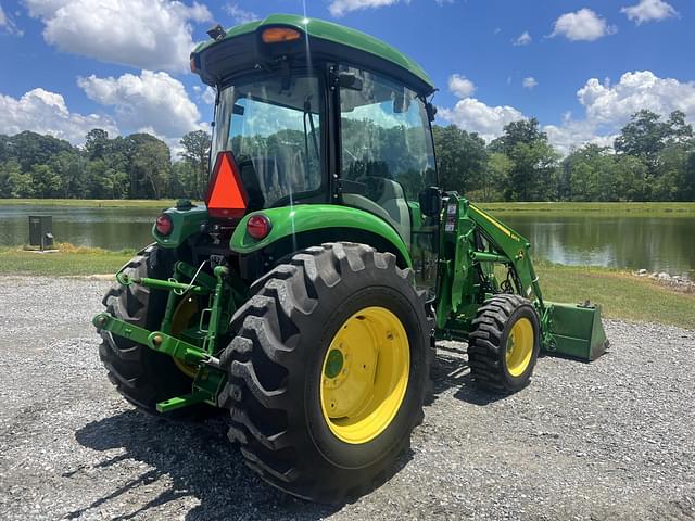 Image of John Deere 4052R equipment image 3