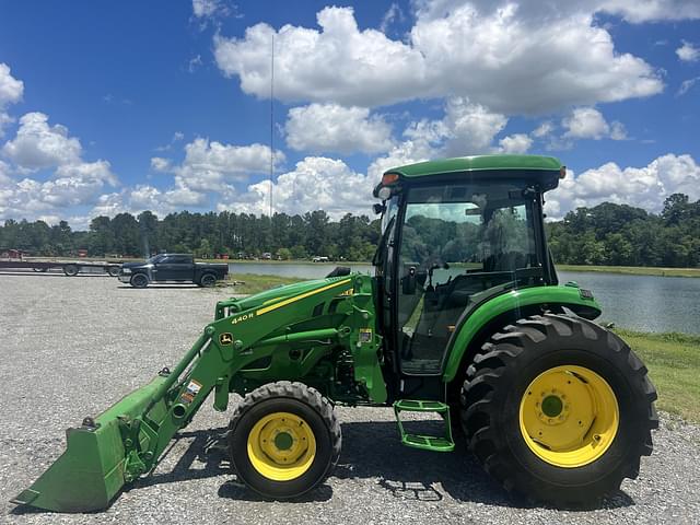 Image of John Deere 4052R equipment image 2