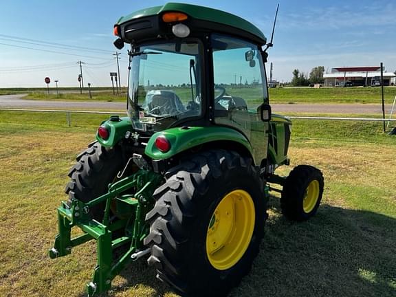 Image of John Deere 4052R equipment image 3